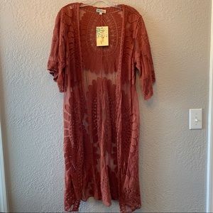 Lace Duster size Small